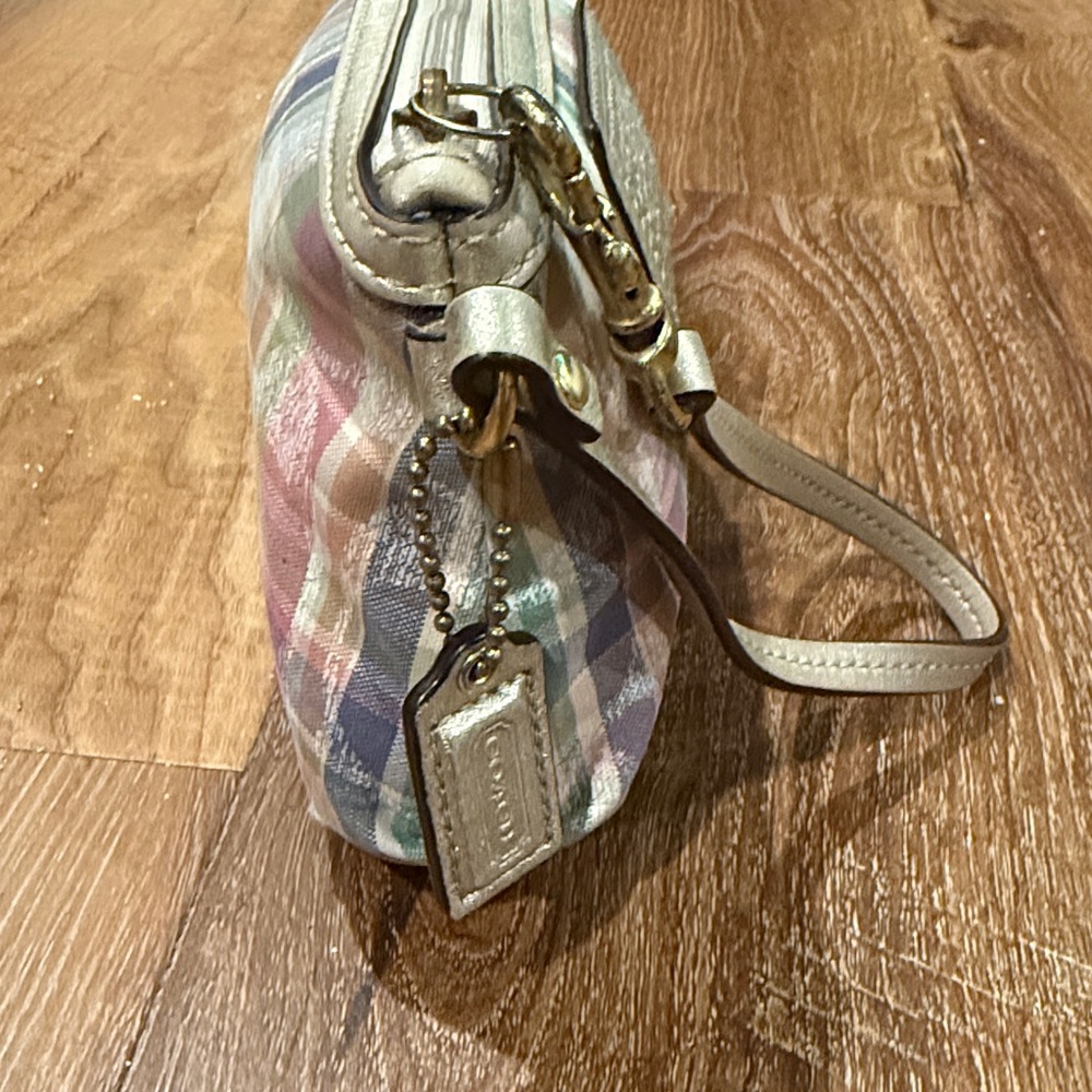 Coach Poppy Daisy Madras Tartan Pastel Plaid Wristlet (w/Strap & Hang Tag)(EUC) - Picture 9 of 12